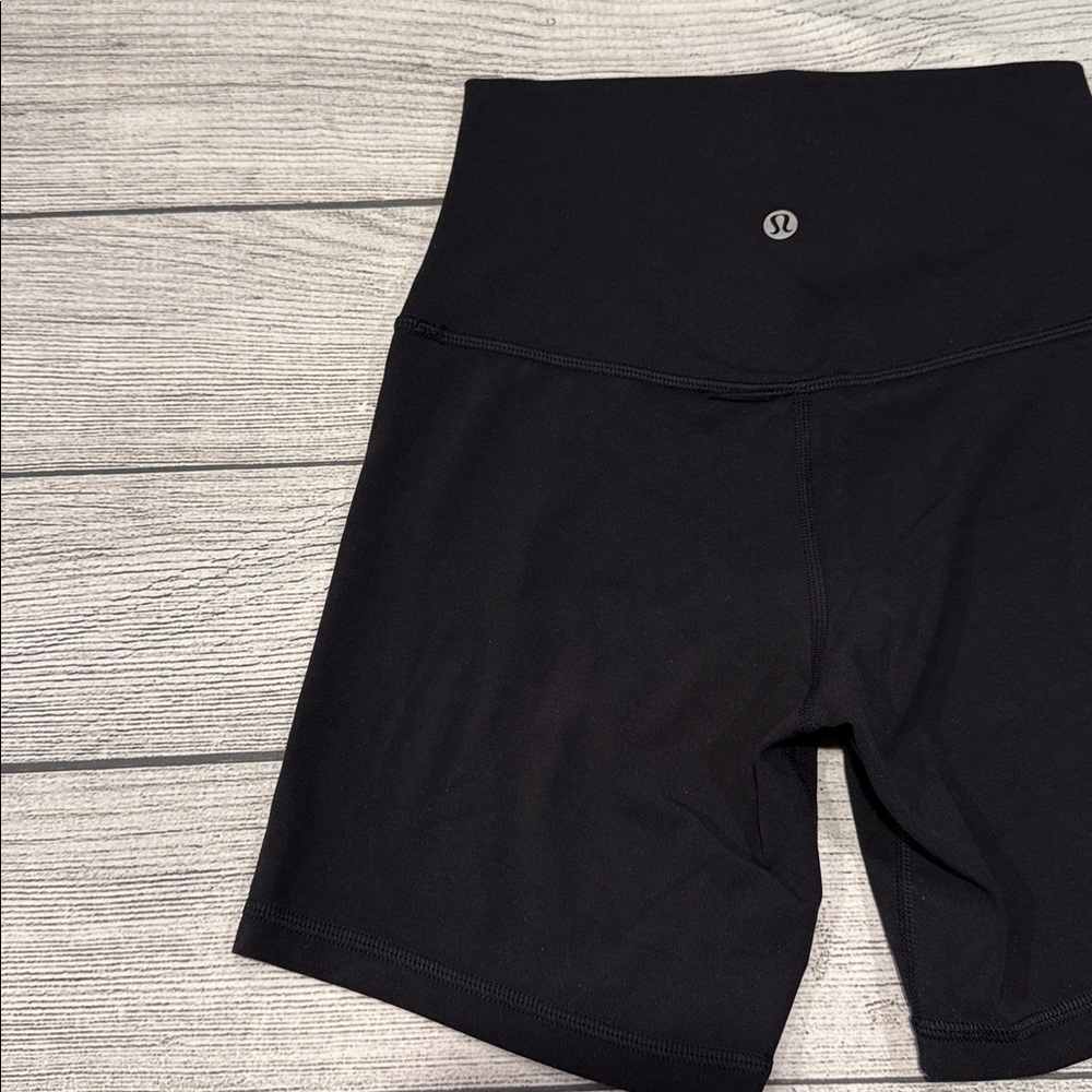 🍋Women’s Lululemon Align Short 6" Size 4 Black
W7BG3S 🍋 - Picture 10 of 14
